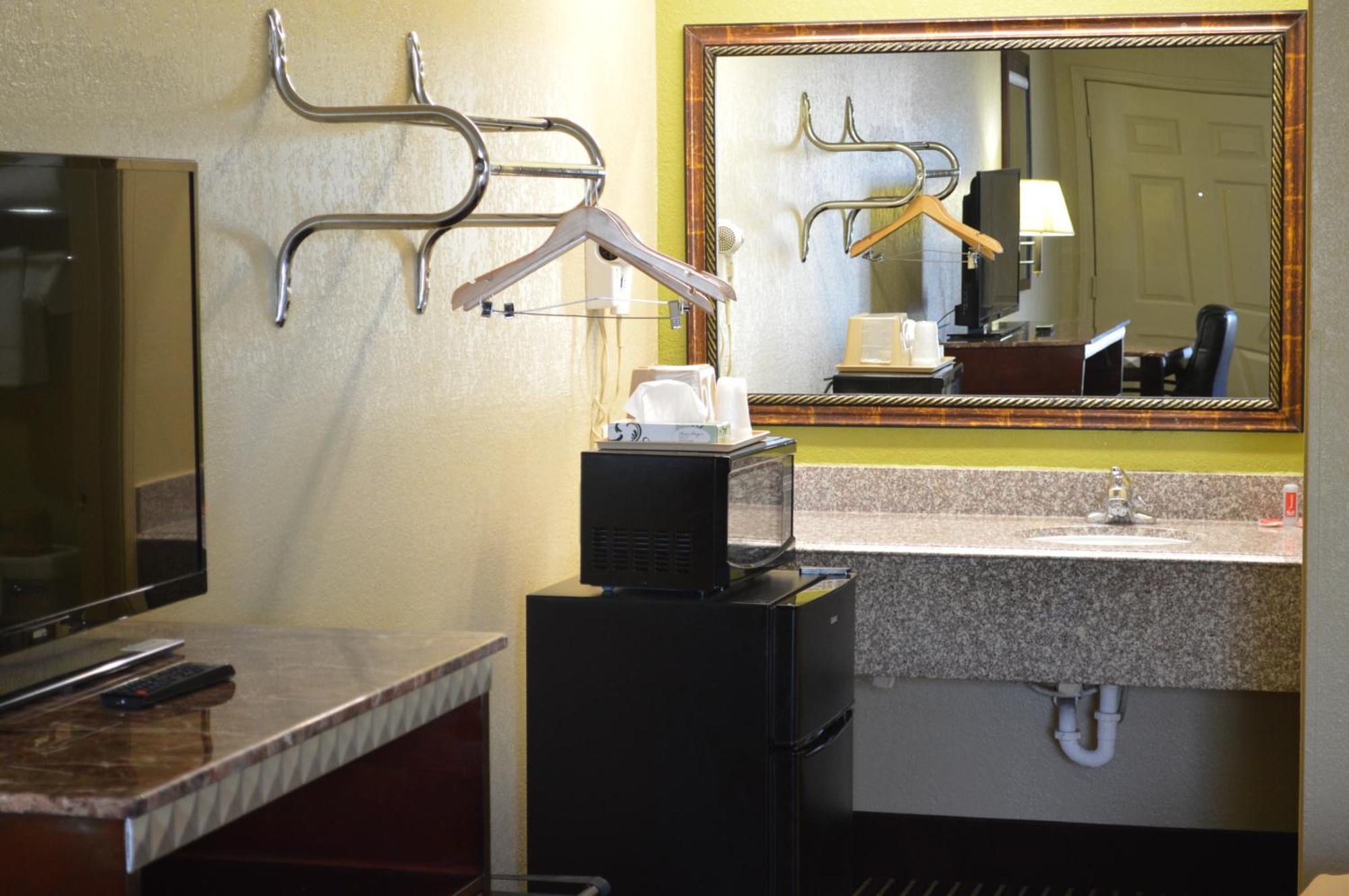 Econo Lodge Lake Charles University Area Phòng bức ảnh